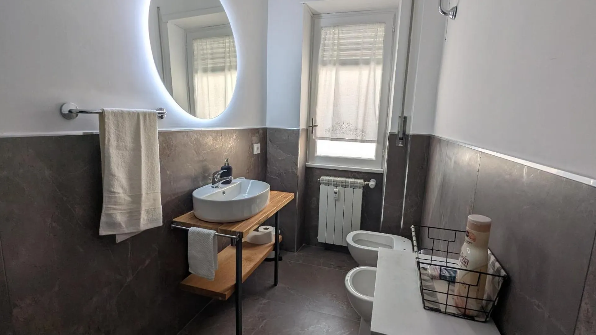 Isolina 63 Rome Italy